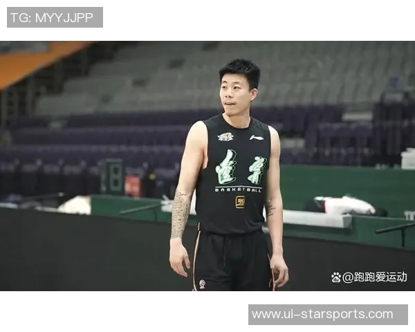 弗格正式加盟上海队新赛季与张镇麟携手再战篮球赛场